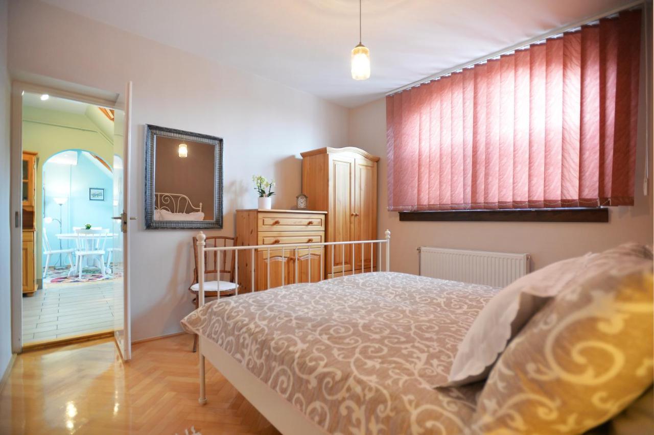 Mi12 Apartment Eger Exterior photo